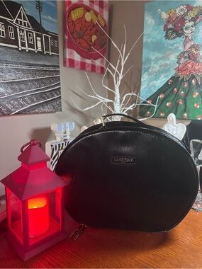 Lancôme Black Cosmetic Case with beauty bundle ✨